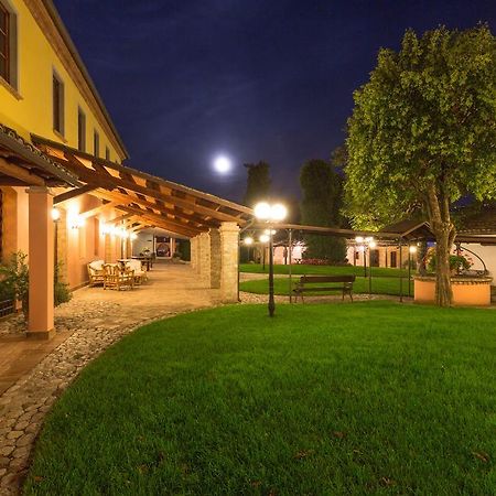 Corte Dei Tini Villa Vomano Exteriör bild