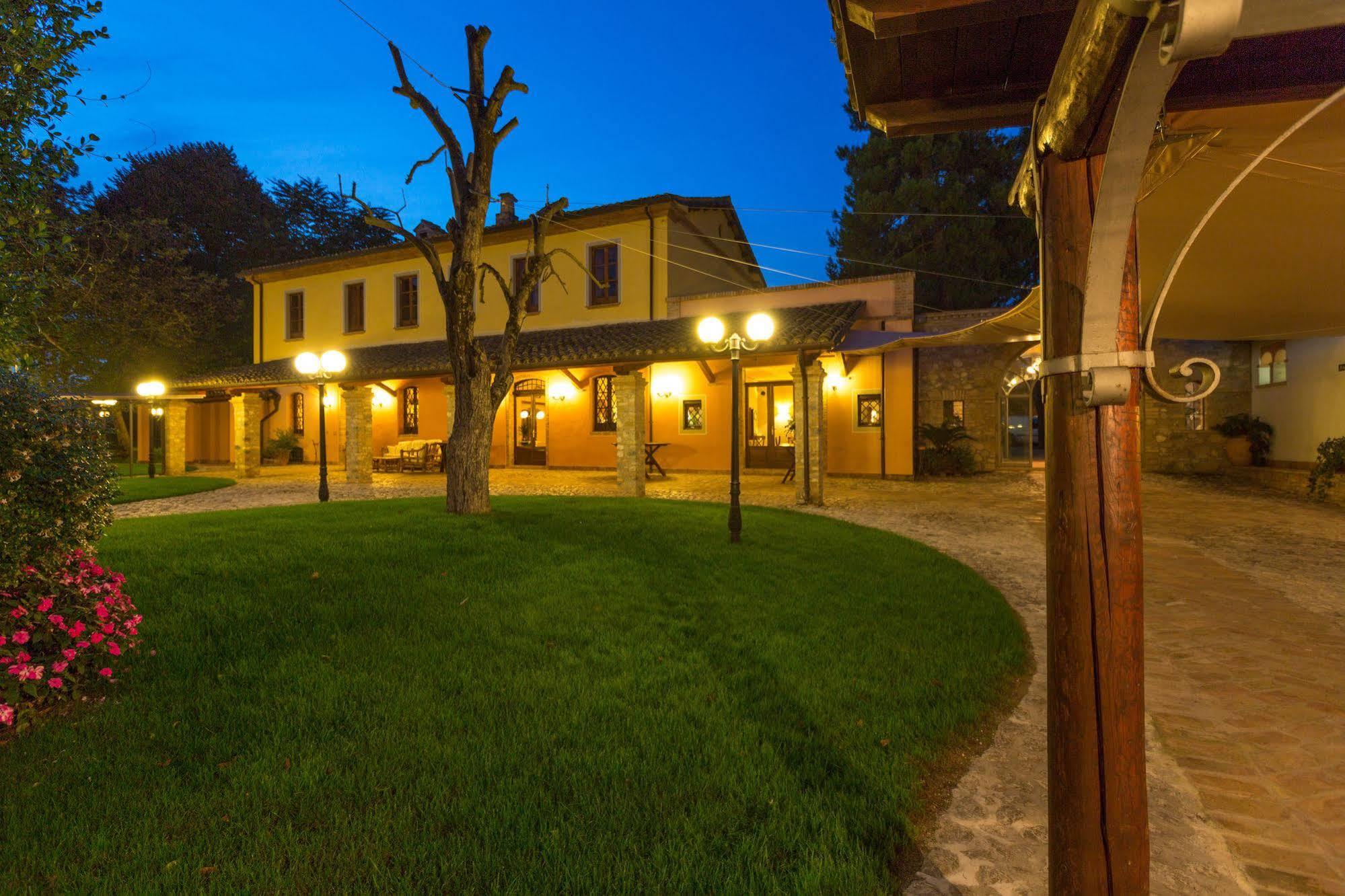 Corte Dei Tini Villa Vomano Exteriör bild
