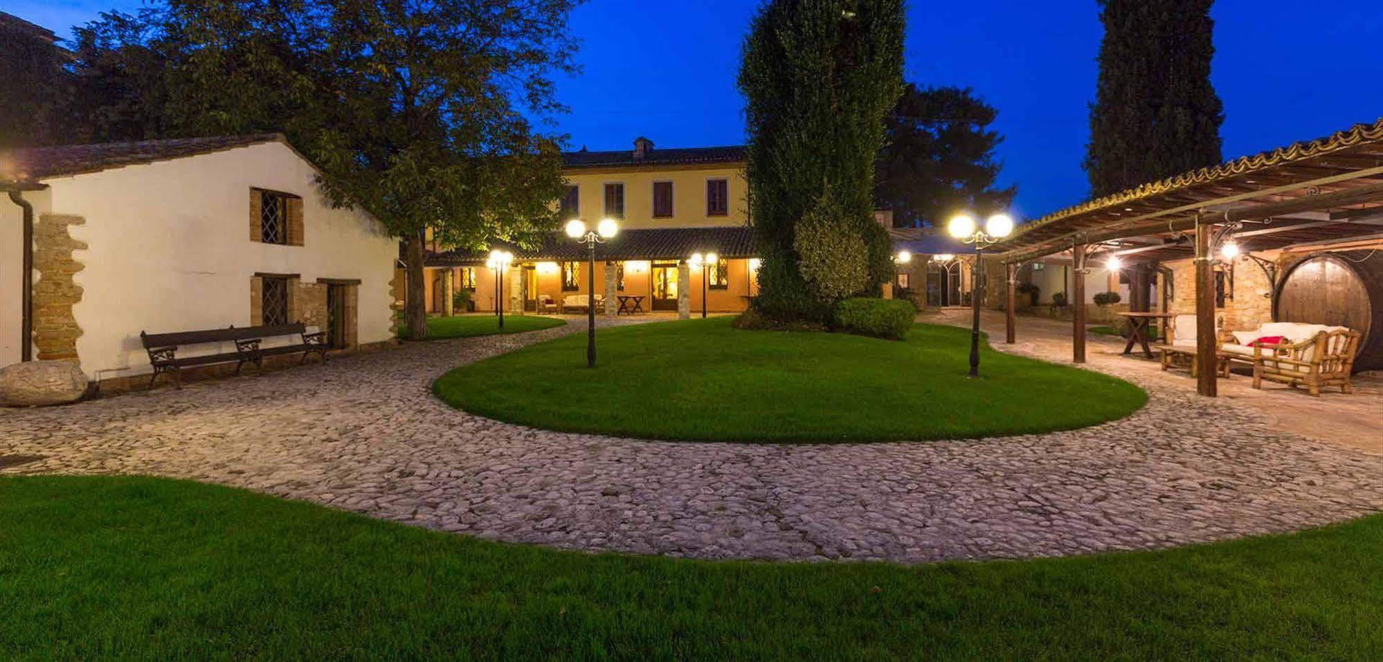 Corte Dei Tini Villa Vomano Exteriör bild