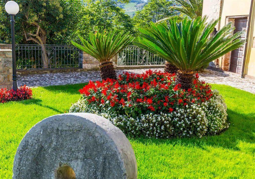 Corte Dei Tini Villa Vomano Exteriör bild