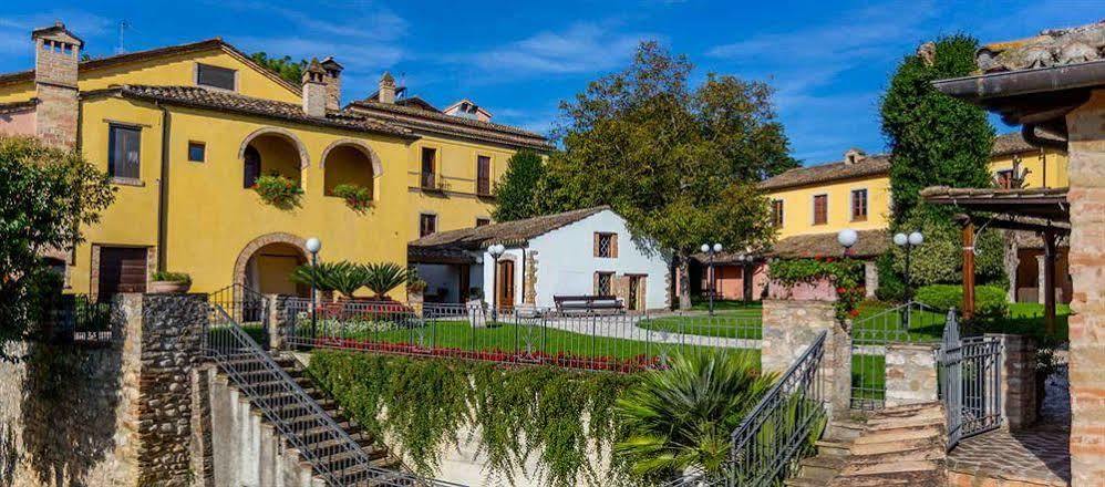Corte Dei Tini Villa Vomano Exteriör bild