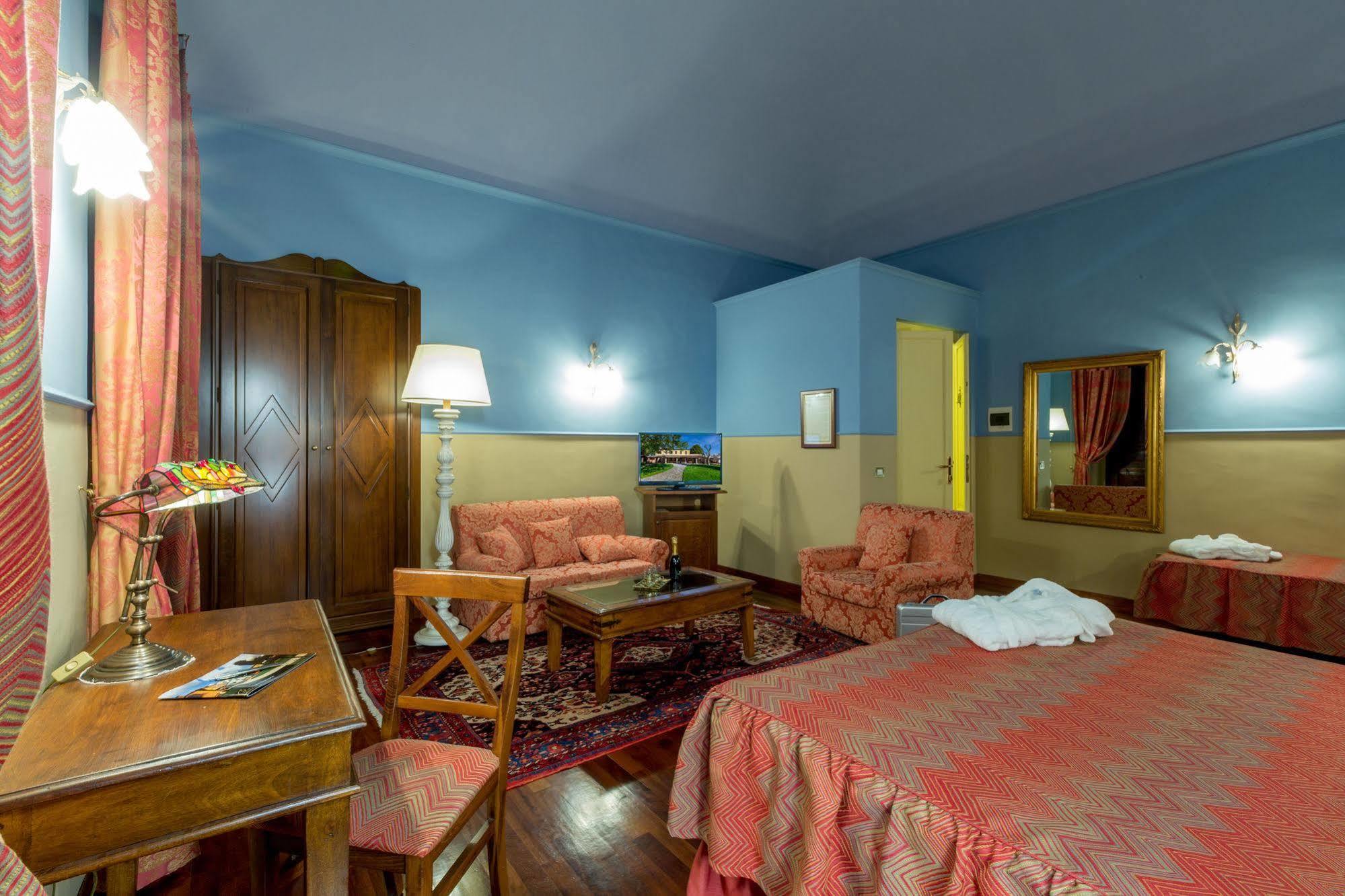 Corte Dei Tini Villa Vomano Exteriör bild